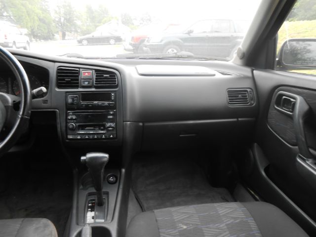 1999 Infiniti G20 Base