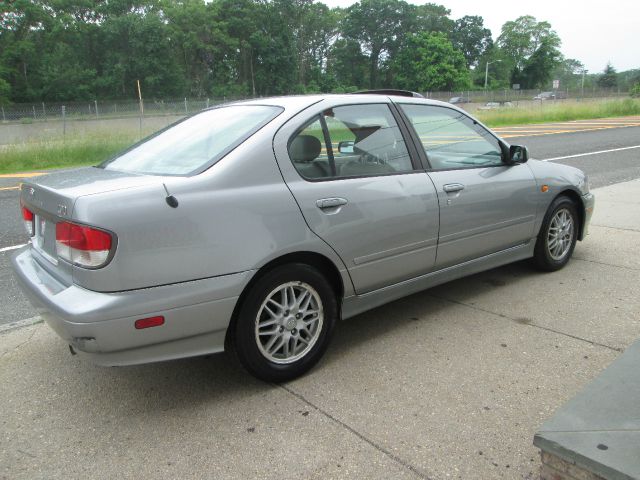1999 Infiniti G20 Base