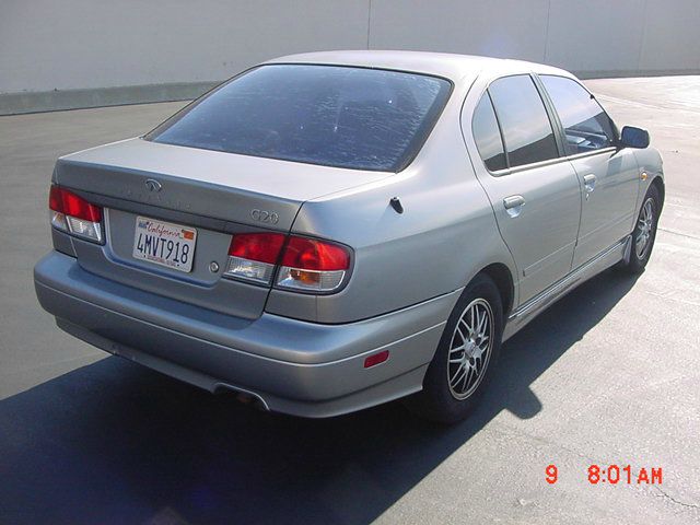 2000 Infiniti G20 Coupe