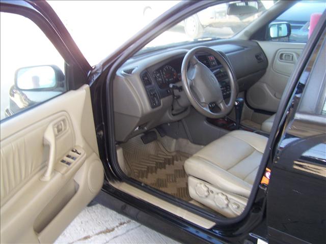 2000 Infiniti G20 Base