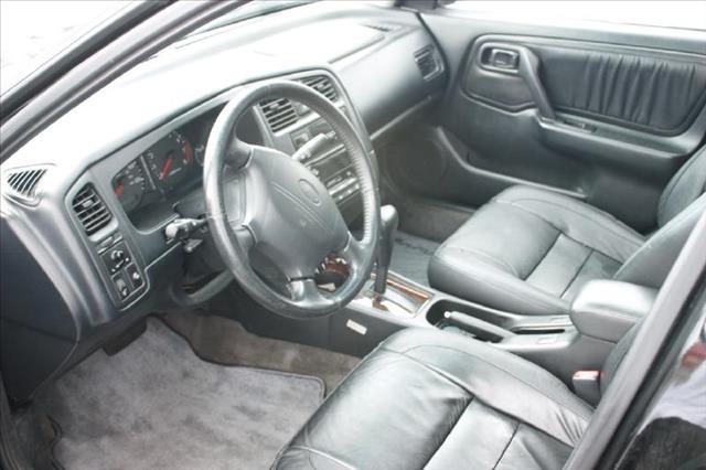 2001 Infiniti G20 Coupe