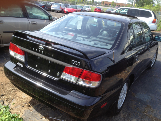 2001 Infiniti G20 Coupe