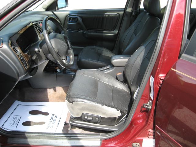 2002 Infiniti G20 Coupe