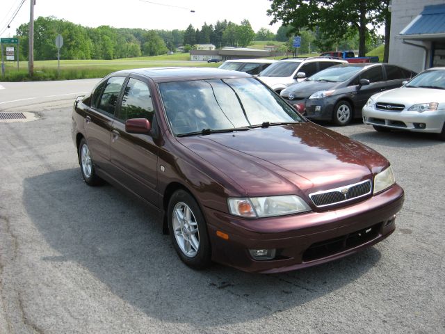 2002 Infiniti G20 Coupe