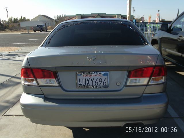 2002 Infiniti G20 Coupe