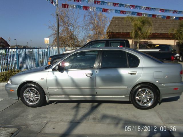 2002 Infiniti G20 Coupe