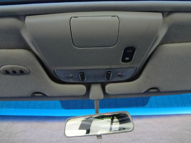 2002 Infiniti G20 Coupe