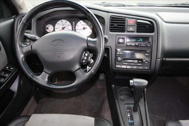 2002 Infiniti G20 Coupe