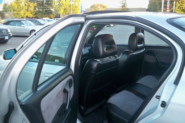 2002 Infiniti G20 Coupe