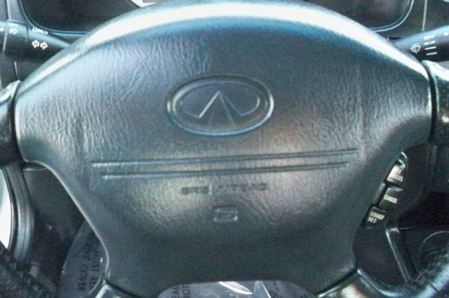2002 Infiniti G20 Coupe