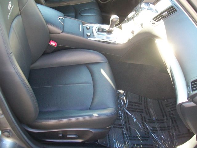 2012 Infiniti G25 LS 4X4