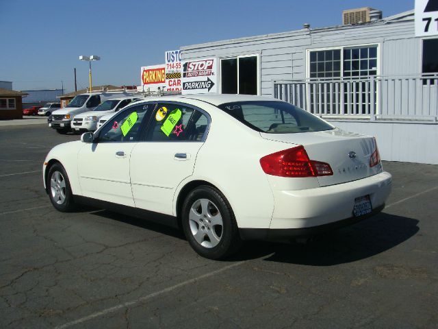 2003 Infiniti G35 Series 4.
