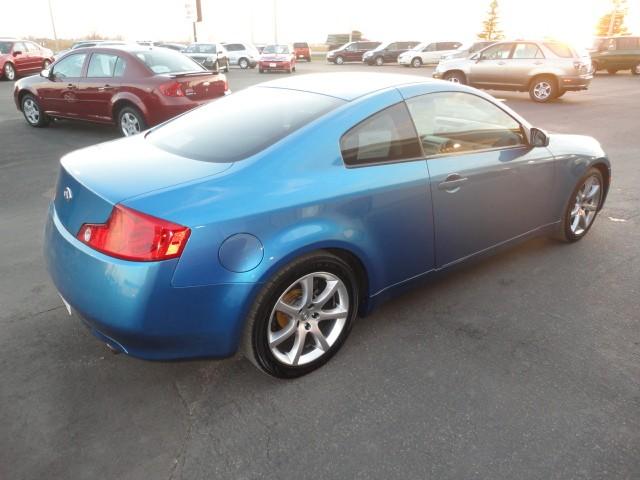 2003 Infiniti G35 Convertible 2D
