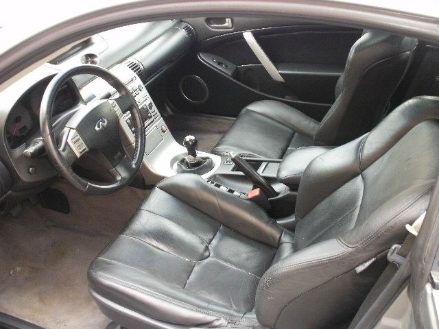 2003 Infiniti G35 XB - ONE Owner