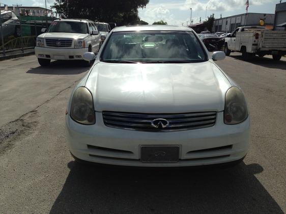 2003 Infiniti G35 Series 4.