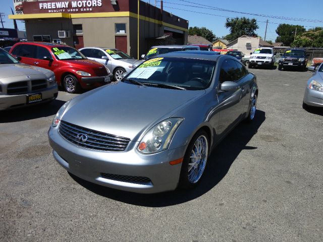 2003 Infiniti G35 XL 12-passenger