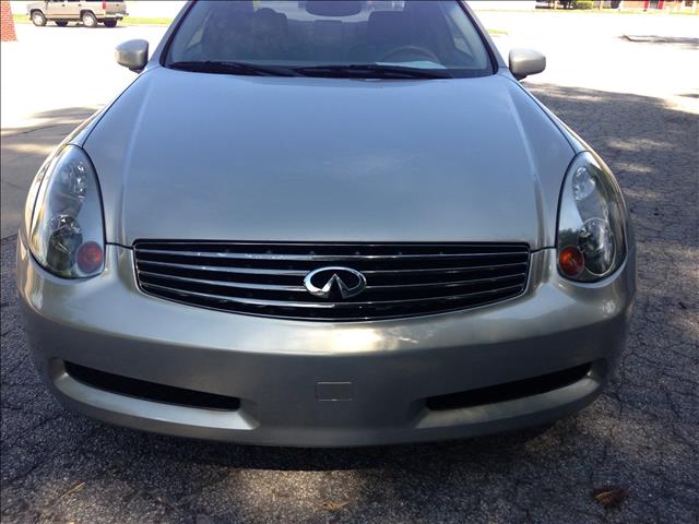 2003 Infiniti G35 XB - ONE Owner