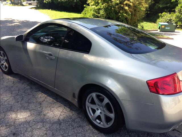 2003 Infiniti G35 XB - ONE Owner