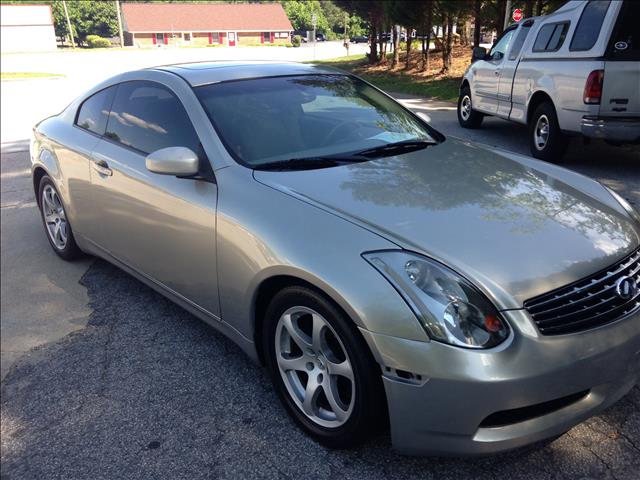 2003 Infiniti G35 XB - ONE Owner