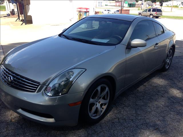 2003 Infiniti G35 XB - ONE Owner