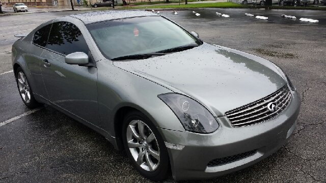 2003 Infiniti G35 XB - ONE Owner