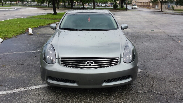 2003 Infiniti G35 XB - ONE Owner