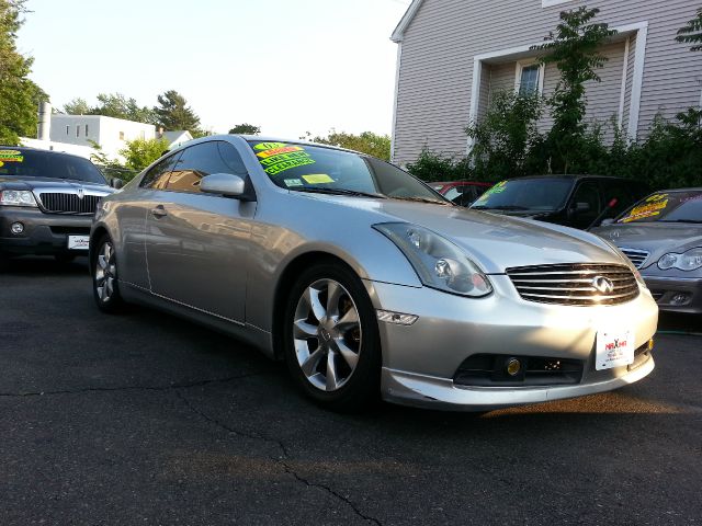 2003 Infiniti G35 XB - ONE Owner