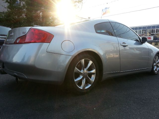 2003 Infiniti G35 XB - ONE Owner