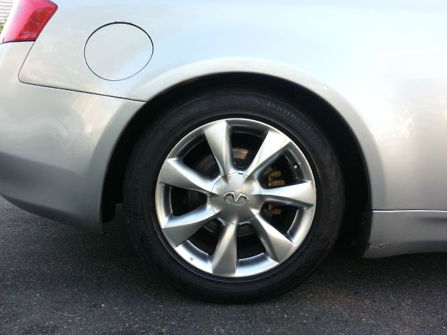 2003 Infiniti G35 XB - ONE Owner