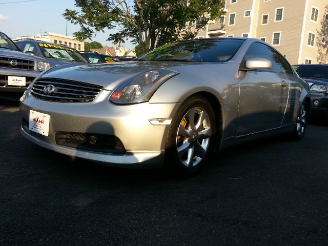 2003 Infiniti G35 XB - ONE Owner