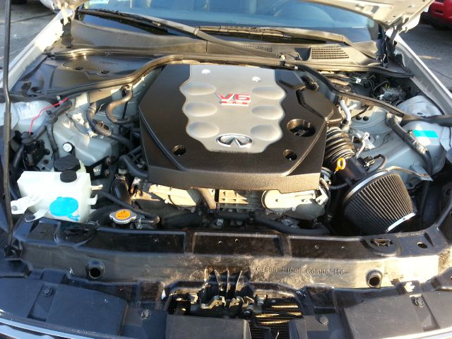 2003 Infiniti G35 XB - ONE Owner