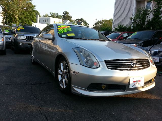 2003 Infiniti G35 XB - ONE Owner