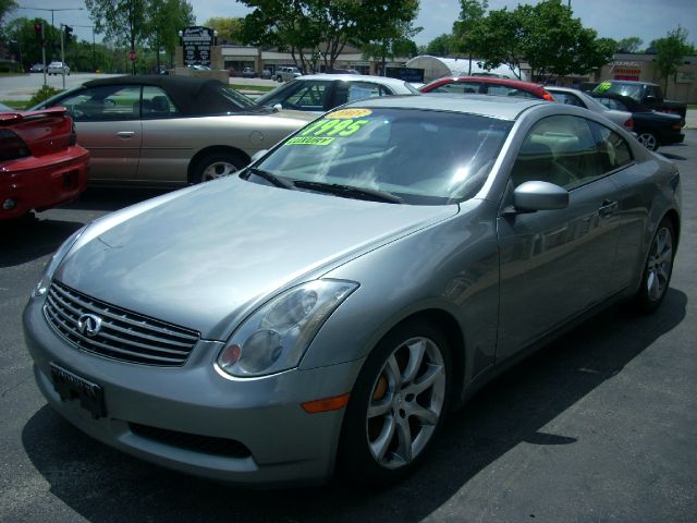 2003 Infiniti G35 XL 12-passenger
