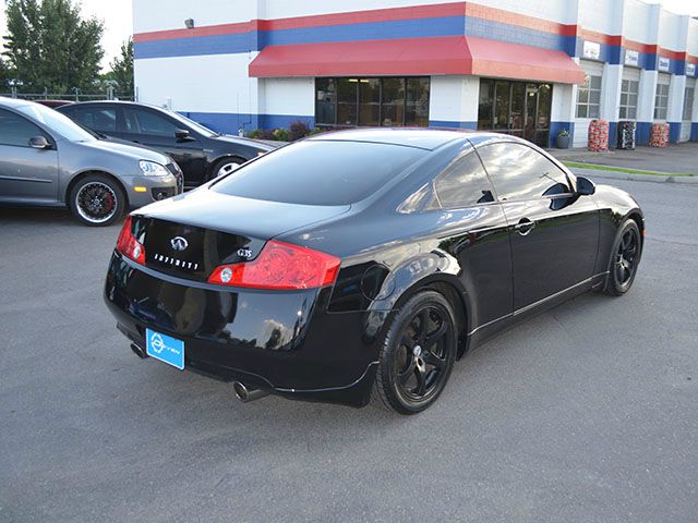 2003 Infiniti G35 XB - ONE Owner