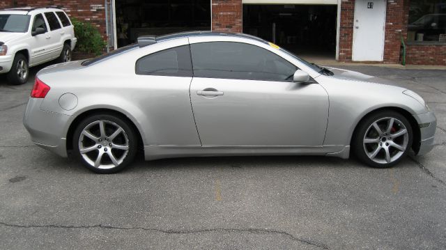 2003 Infiniti G35 XB - ONE Owner
