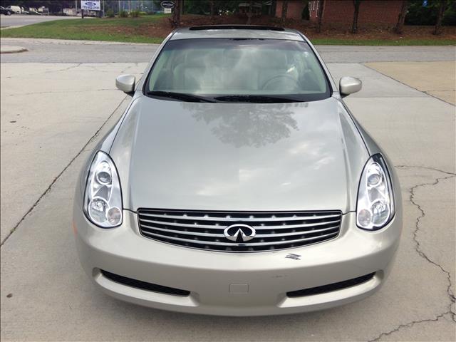 2003 Infiniti G35 XL 12-passenger