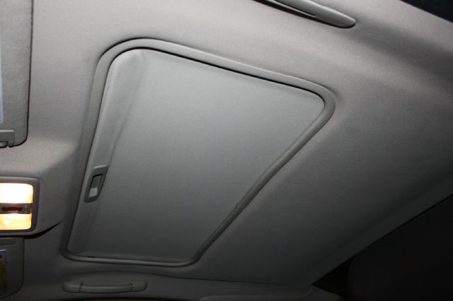 2003 Infiniti G35 XL 12-passenger