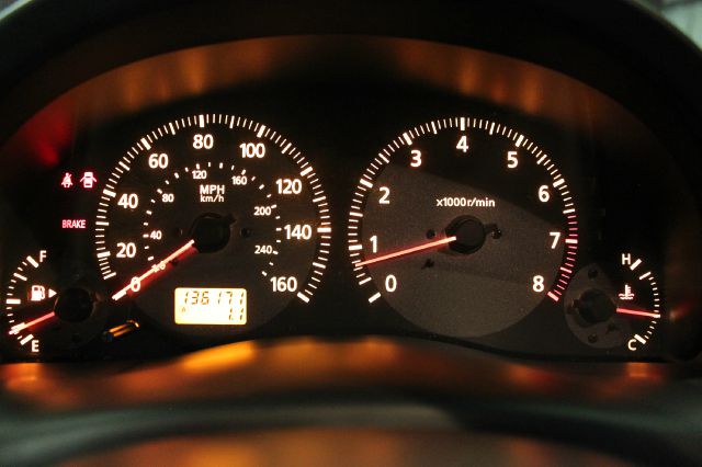 2003 Infiniti G35 XL 12-passenger