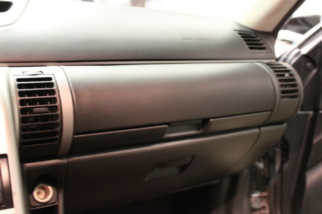 2003 Infiniti G35 XL 12-passenger