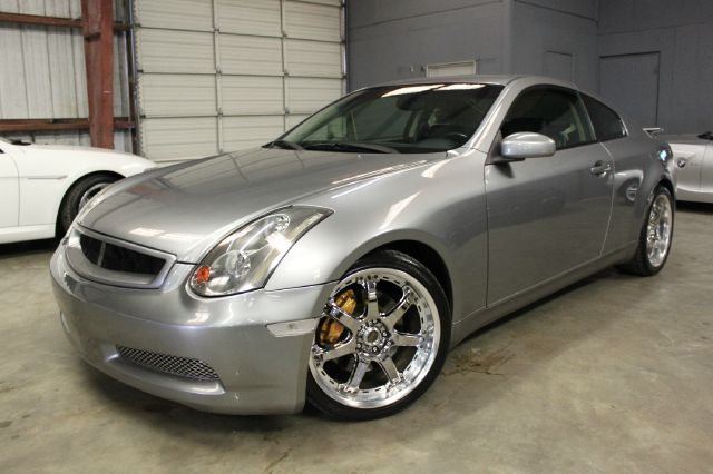 2003 Infiniti G35 XL 12-passenger