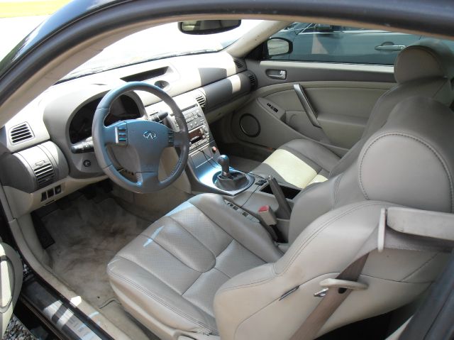 2003 Infiniti G35 XB - ONE Owner