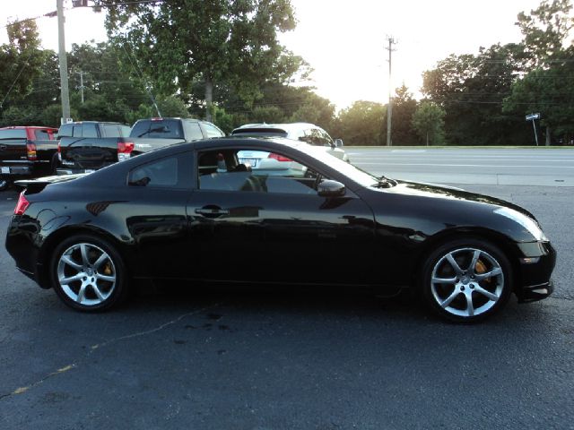 2003 Infiniti G35 XL 12-passenger