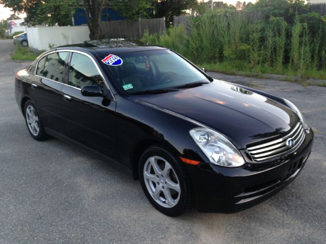 2003 Infiniti G35 Series 4.