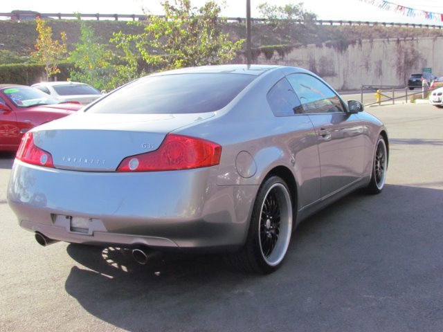 2003 Infiniti G35 XB - ONE Owner