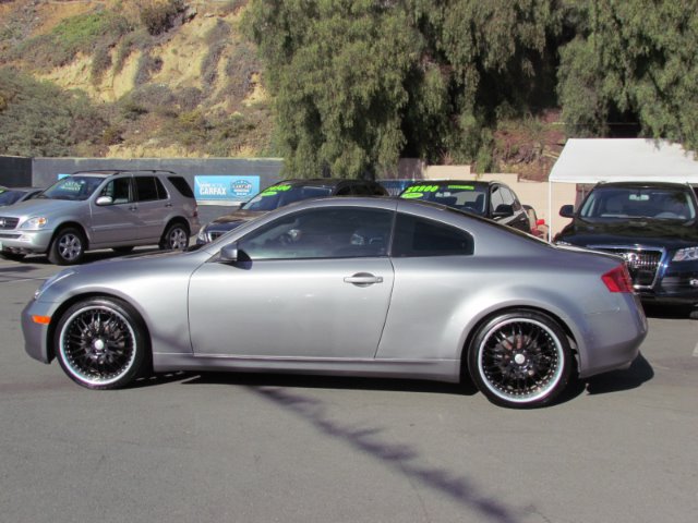 2003 Infiniti G35 XB - ONE Owner