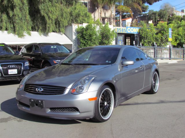 2003 Infiniti G35 XB - ONE Owner