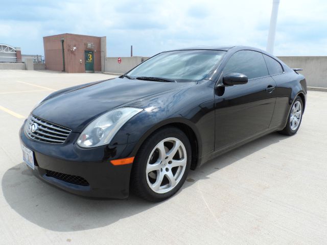 2003 Infiniti G35 XB - ONE Owner