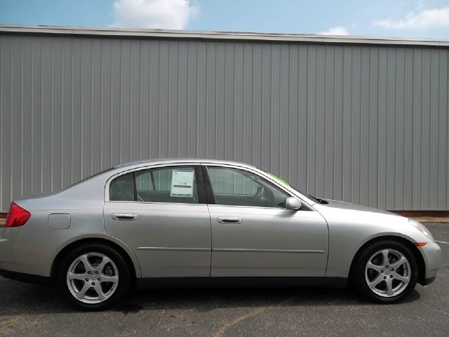 2003 Infiniti G35 Limited Trail Rated