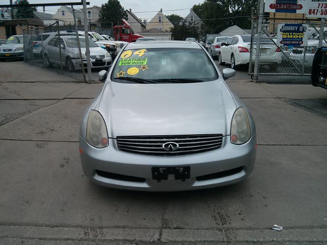 2004 Infiniti G35 XB - ONE Owner