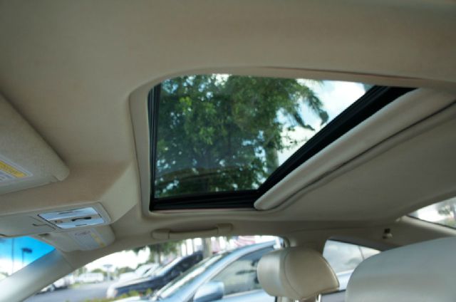 2004 Infiniti G35 XB - ONE Owner